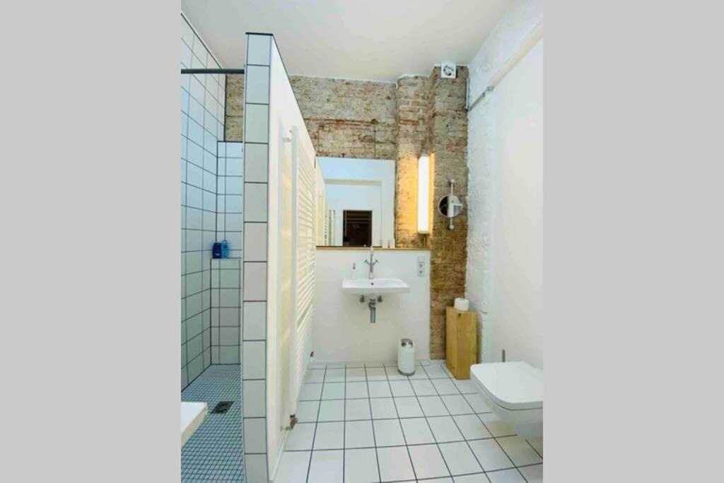 Wunderschoene Ladenwohnung In Kreuzberg Berlim Exterior foto